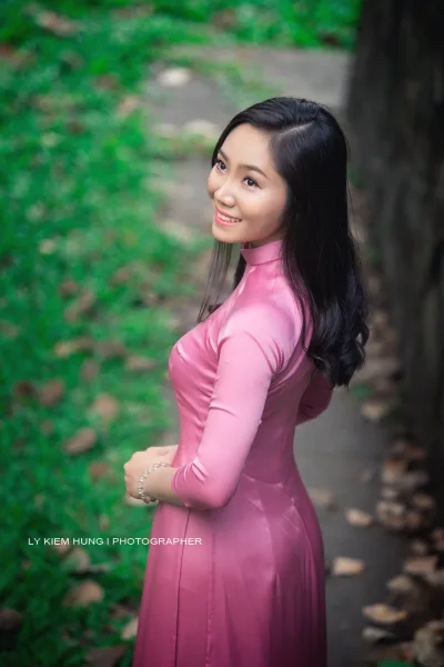 Rạng rỡ áo dài hồng [UWU9SK]