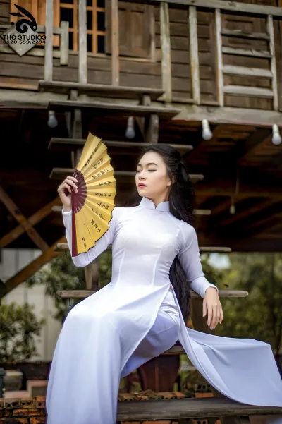 Áo dài trắng cổ kính kiêu sa [SPEPM5]