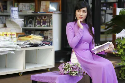 Rửa mắt với ảnh áo dài tím đằm thắm [CS6J0S]