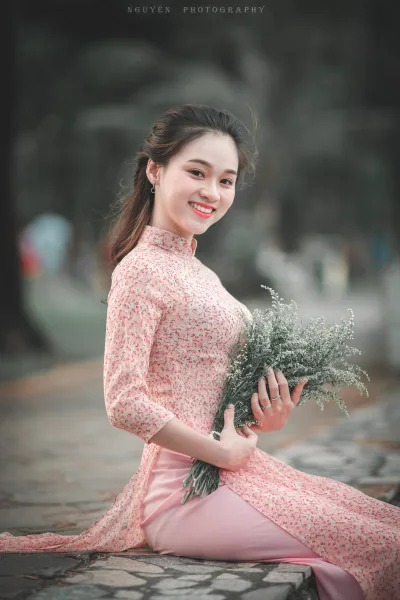 Áo dài họa tiết gái xinh cổ điển [7RE1OH]