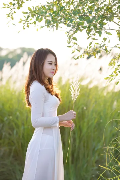 Áo dài trắng mộc mạc nắng [N0MHTH]