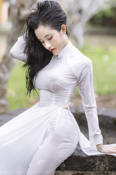 Áo dài trắng vẻ đẹp áo dài ướt duyên thầm [IBDLA0]