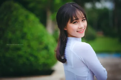 Áo dài trắng nữ tính [5WRDPG]