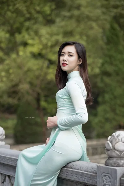 Hài hòa áo dài xanh tinh khôi [HWF61H]