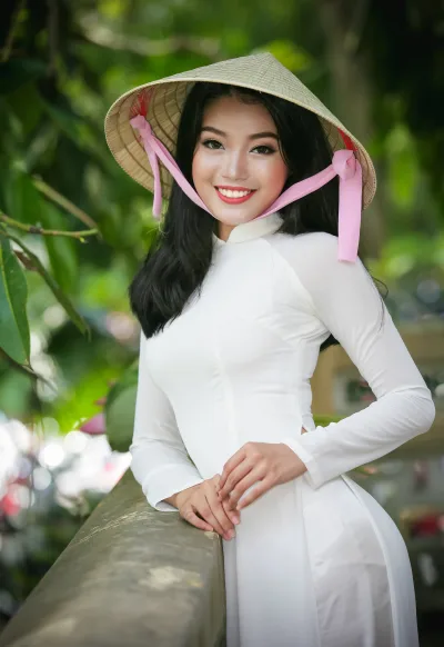 Truyền thống áo dài trắng nét Việt nón lá [X60K2N]