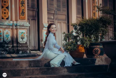 Áo dài trắng thanh xuân cổ kính [L7NYQ4]