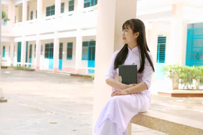 Vẻ đẹp áo dài áo dài trắng cổ điển cặp táp [Z2WSGA]