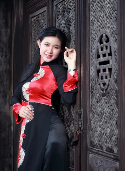 Áo dài đen girl xinh áo dài đen duyên dáng [OVAKIZ]
