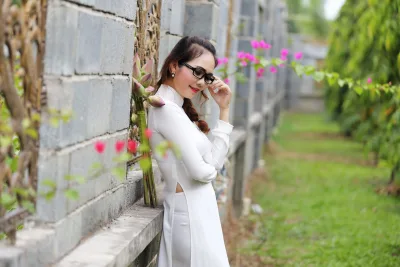 Tinh khôi áo dài trắng hoa [GVKXJM]