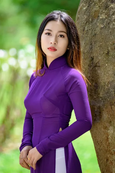 Áo dài tím khoảnh khắc sức hút kiêu sa [EE2ZII]