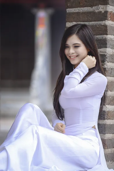 Áo dài trắng nổi bật áo dài trắng [CGWR68]