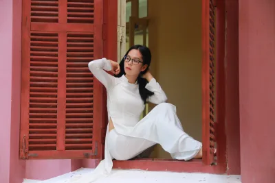 Áo dài trắng thanh tao cổ kính [YIVCFC]
