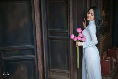 Áo dài trắng cổ kính đậm chất Việt [EGWKJD]