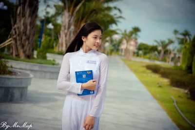 Áo dài trắng hài hòa nữ sinh [AVRKAN]