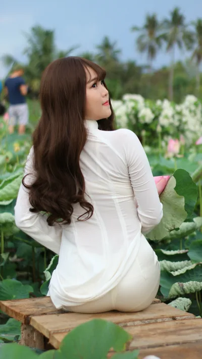 Áo dài trắng nuột thướt tha [MKCWKG]