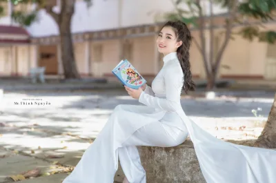 Truyền thống áo dài trắng [1VP3YF]