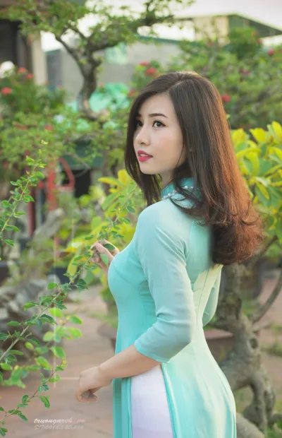 Sang trọng áo dài xanh hoa [WJMUFI]
