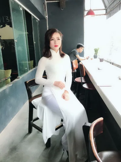 Áo dài trắng cuốn hút áo dài trắng [N8VMKK]
