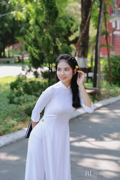 Áo dài trắng hoài cổ [NDQWHD]