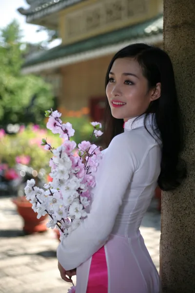 Quý phái áo dài trắng hoa [1HSUD3]