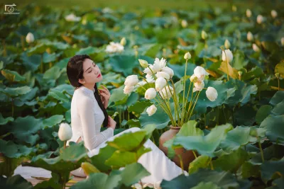 Áo dài trắng quý phái bên h? [TSUZD4]