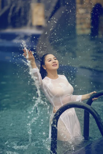 Áo dài trắng ướt hài hòa [YHPYSN]