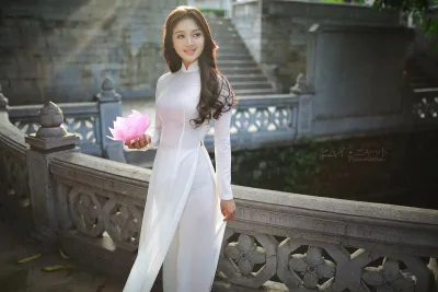 Áo dài trắng tuyển chọn hoa sen [PNIB49]