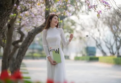 Vẻ đẹp Việt Nam áo dài trắng [AZGNBM]