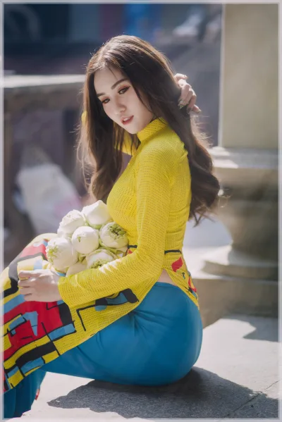 Áo dài vàng hoa hút hồn [MPXWJA]