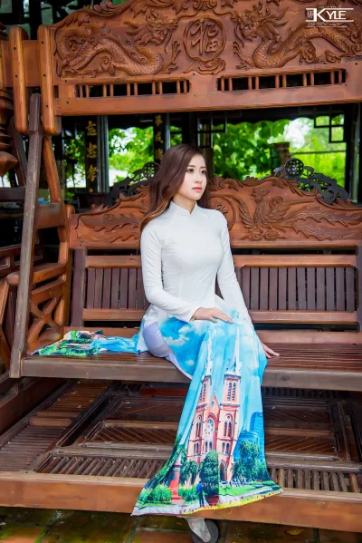 Áo dài trắng hoài cổ [HT9FMC]