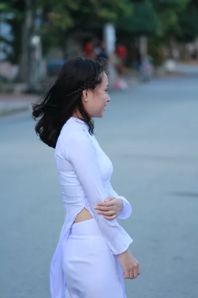 Trang nhã áo dài trắng nữ sinh [A5UBMJ]
