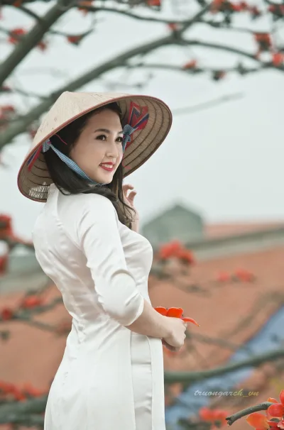 Loạt ảnh áo dài trắng nữ tính [4MWHBV]