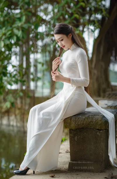 Áo dài trắng tinh khôi cuốn hút [WGWWTX]