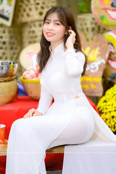 Hình nền áo dài trắng nữ tính áo dài trắng [OQ32ZT]