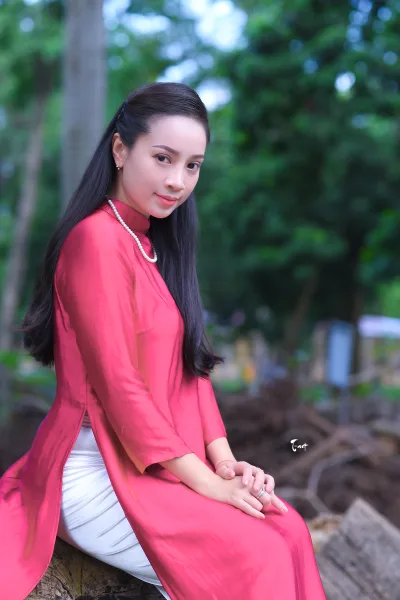 Áo dài đỏ đằm thắm tinh khôi [5Y3AH7]
