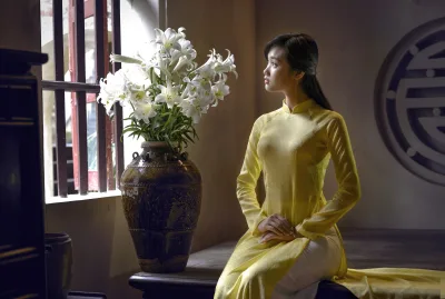 Girl xinh áo dài trắng cổ điển áo dài trắng [FCLWEV]