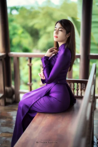 Cách tân áo dài tím nhẹ nhàng [21QGJZ]