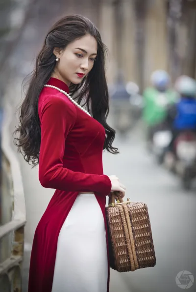 Áo dài đỏ hút hồn [ZWNL16]