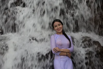 Nhẹ nhàng áo dài trắng ướt [RE9HLW]