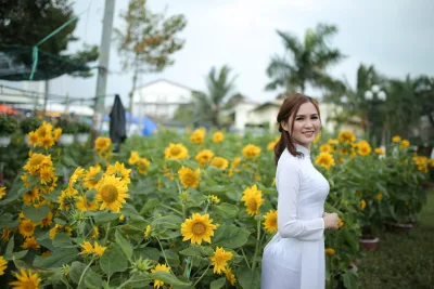 Bộ ảnh áo dài trắng kiêu sa hoa [QOVF5E]