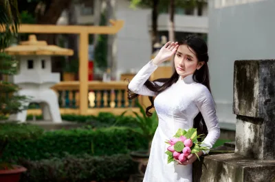 Áo dài trắng hoa sen tuyển chọn [6YE0YY]