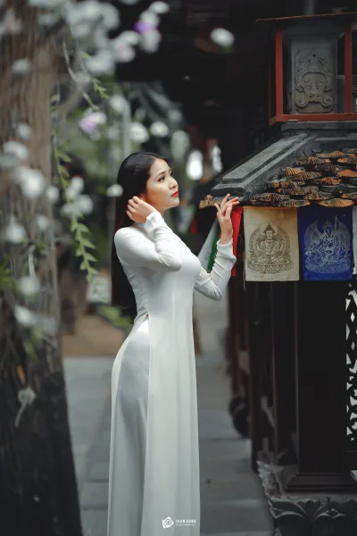 Bộ ảnh áo dài trắng thanh nhã [RUGOYV]