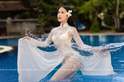 Áo dài trắng ướt thanh xuân [DYC1J7]