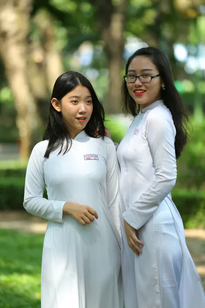 Áo dài trắng nữ sinh thanh xuân [BVBNCH]