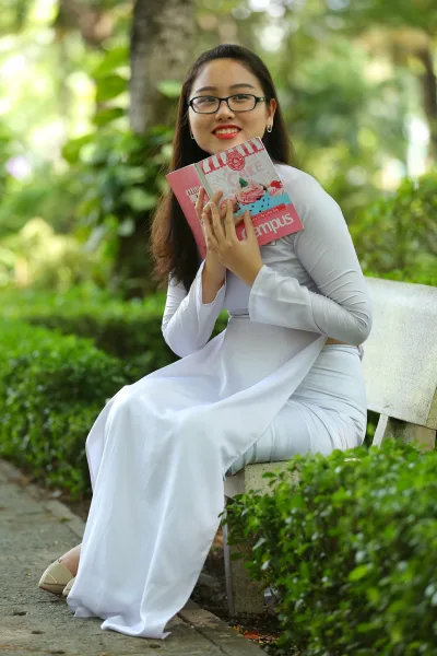 Áo dài trắng hiện đại mắt kính [KSNN26]
