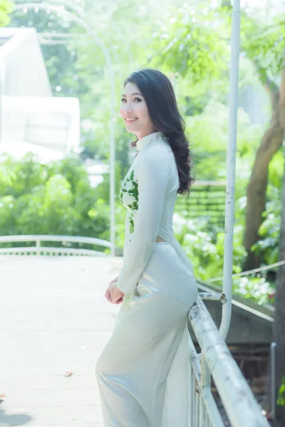 Áo dài trắng thanh xuân áo dài trắng [QDBDGU]