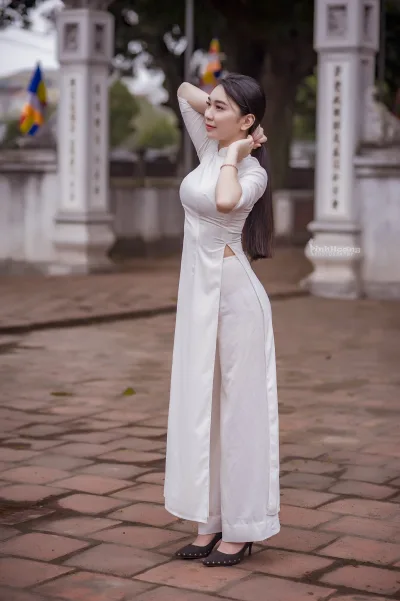 Áo dài trắng áo dài trắng kiêu sa [YYMRXE]