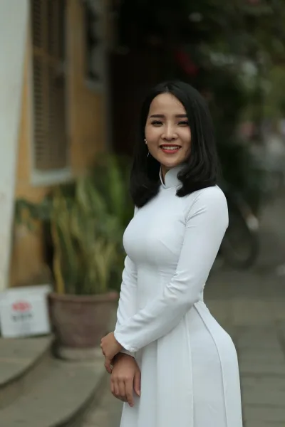 Áo dài trắng hiện đại nuột [QTAVXE]