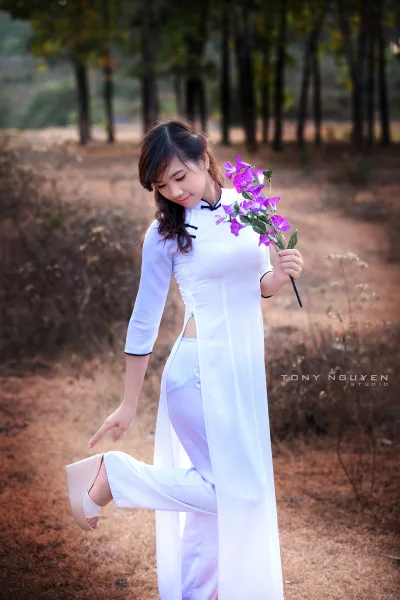 Áo dài trắng bộ sưu tập áo dài trắng vẻ đẹp Việt Nam [IMKQH8]
