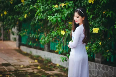 Áo dài trắng tinh khôi [UO7YYT]